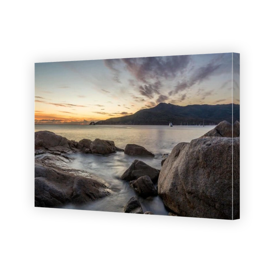 View at Wine Glass Bay, Freycinet National Park, Tasmania