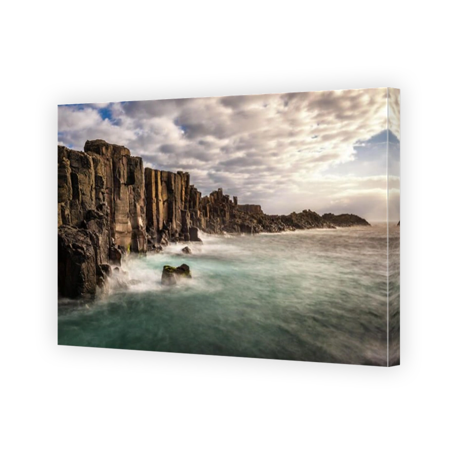 Bombo Headland Quarry. It is a coastal rock formations at kiama, Australia. Long Exposure