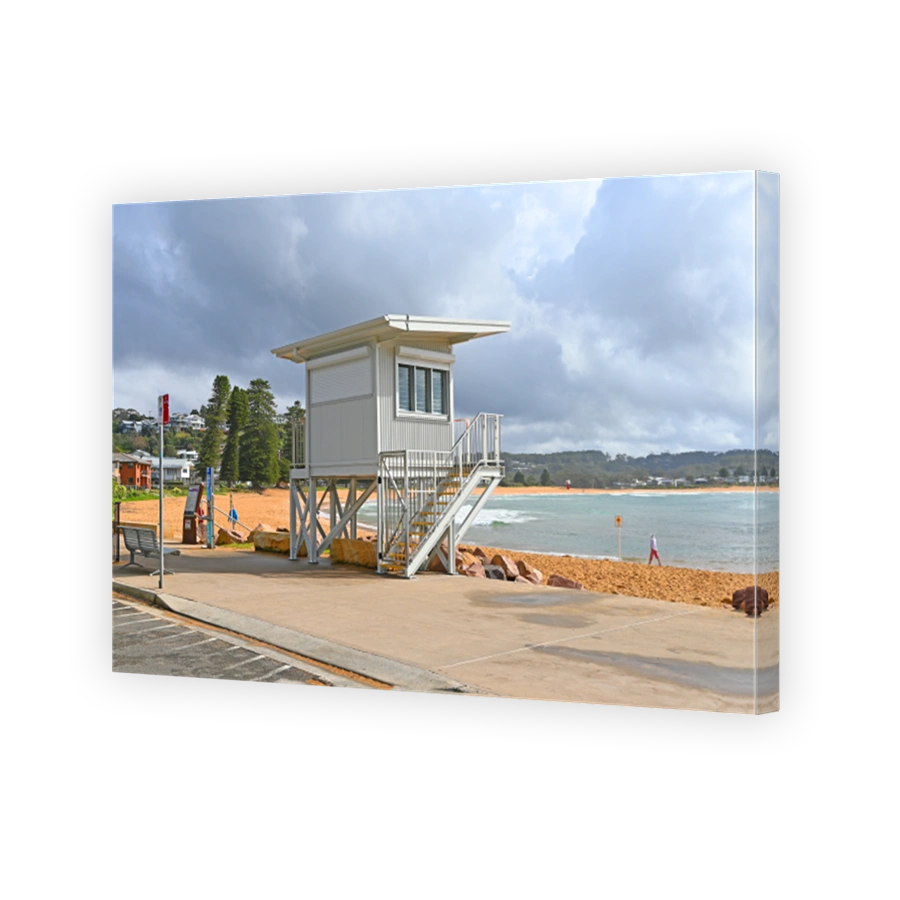 Life guard tower