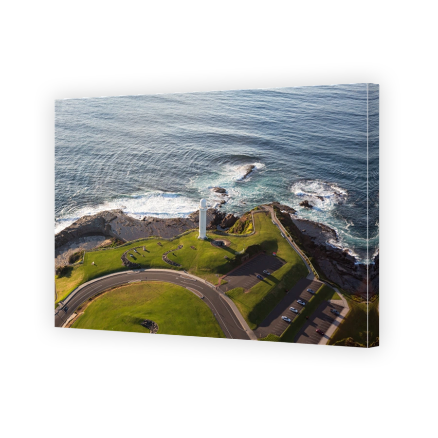 The iconic Wollongong Head Lighthouse, located on Flagstaff Hill, adjacent Wollongong Harbour, New South Wales, Australia.