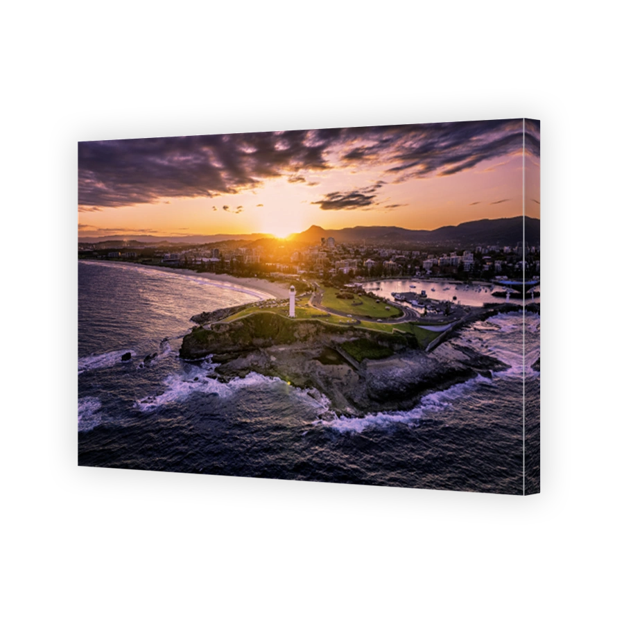 Twin lighthouses in Wollongong, Australia