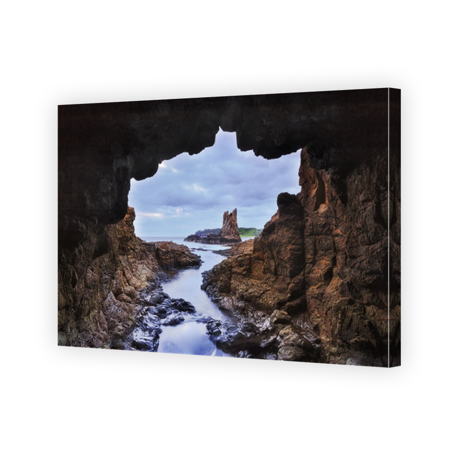 Sea Kiama Cave Hor