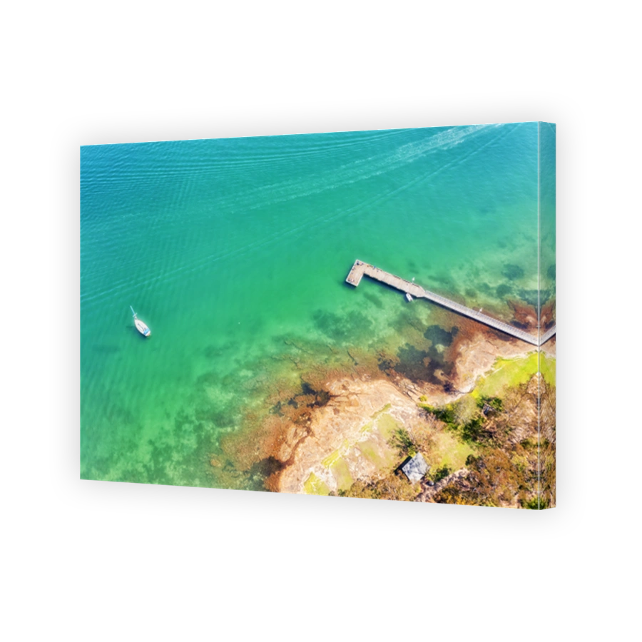 Serene Yacht and Jetty at Lake Macquarie