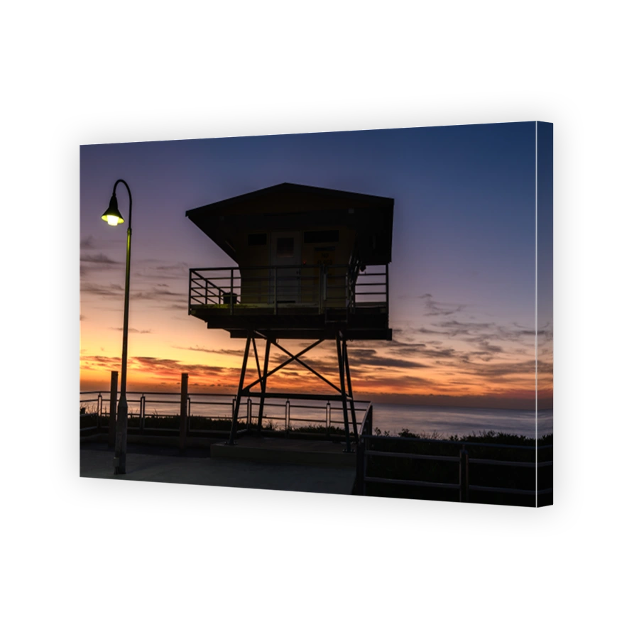Cronulla Beach lifesaving tower at sunrise