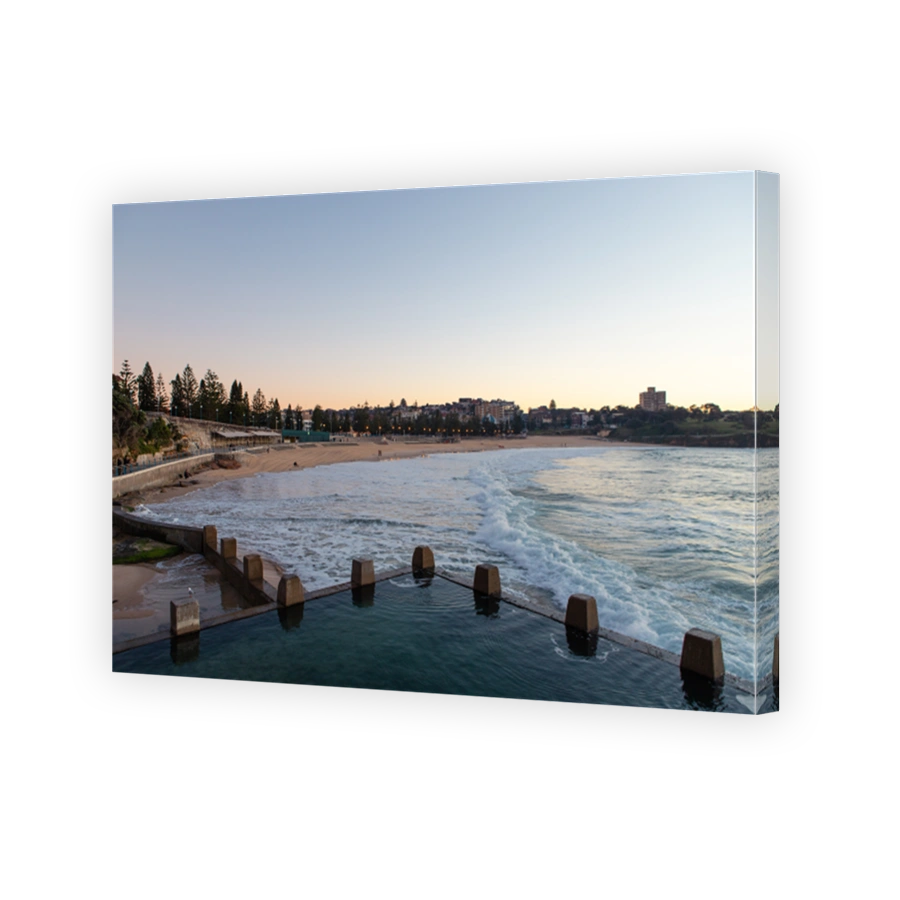 Coogee Beach and Rock Pool at Dawn