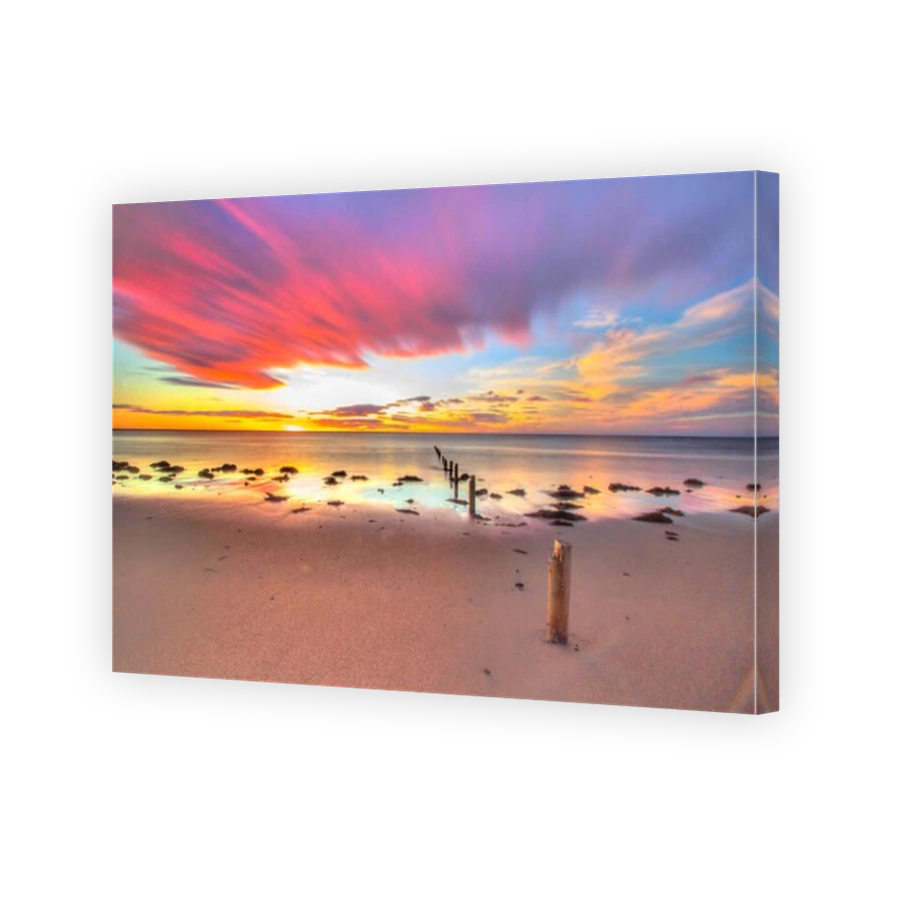 Gorgeous Sunset over Bellbuoy Beach in Tasmania