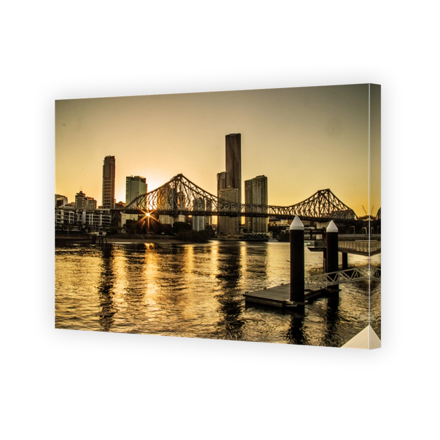 The Story Bridge and Brisbane CBD in the dusk
