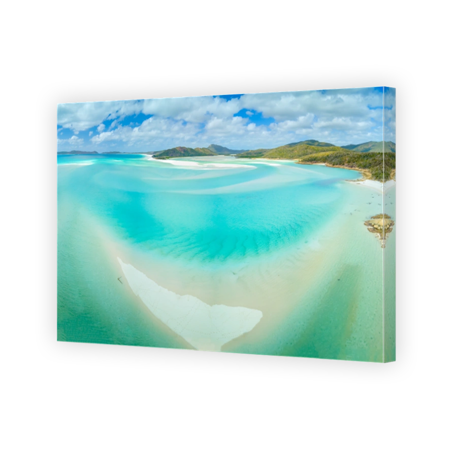 Hill Inlet at Whitehaven Beach on Whitesunday Island, Queensland, Australia