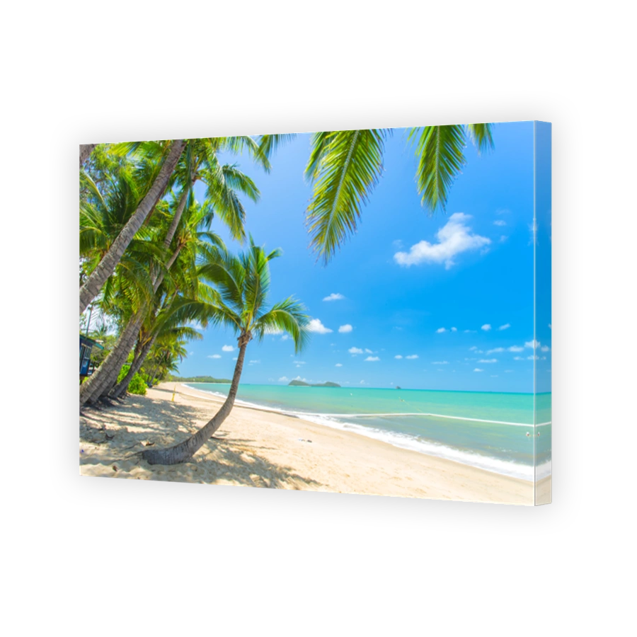 Clifton Beach in Carins, Queensland, Australia