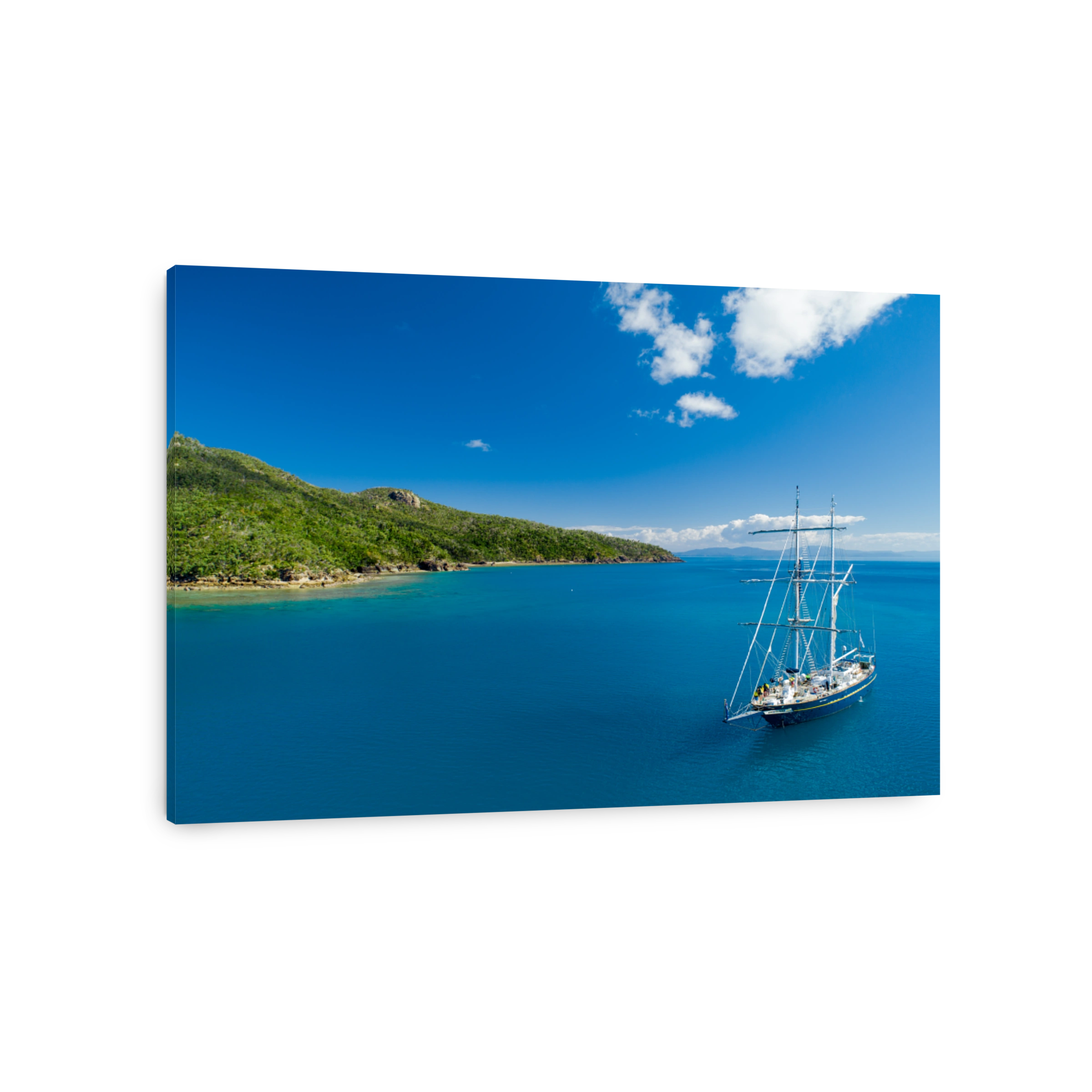 Sailing the Whitsundays