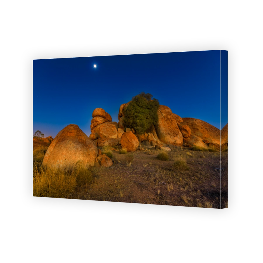 Devils Marbles nocturnal sky