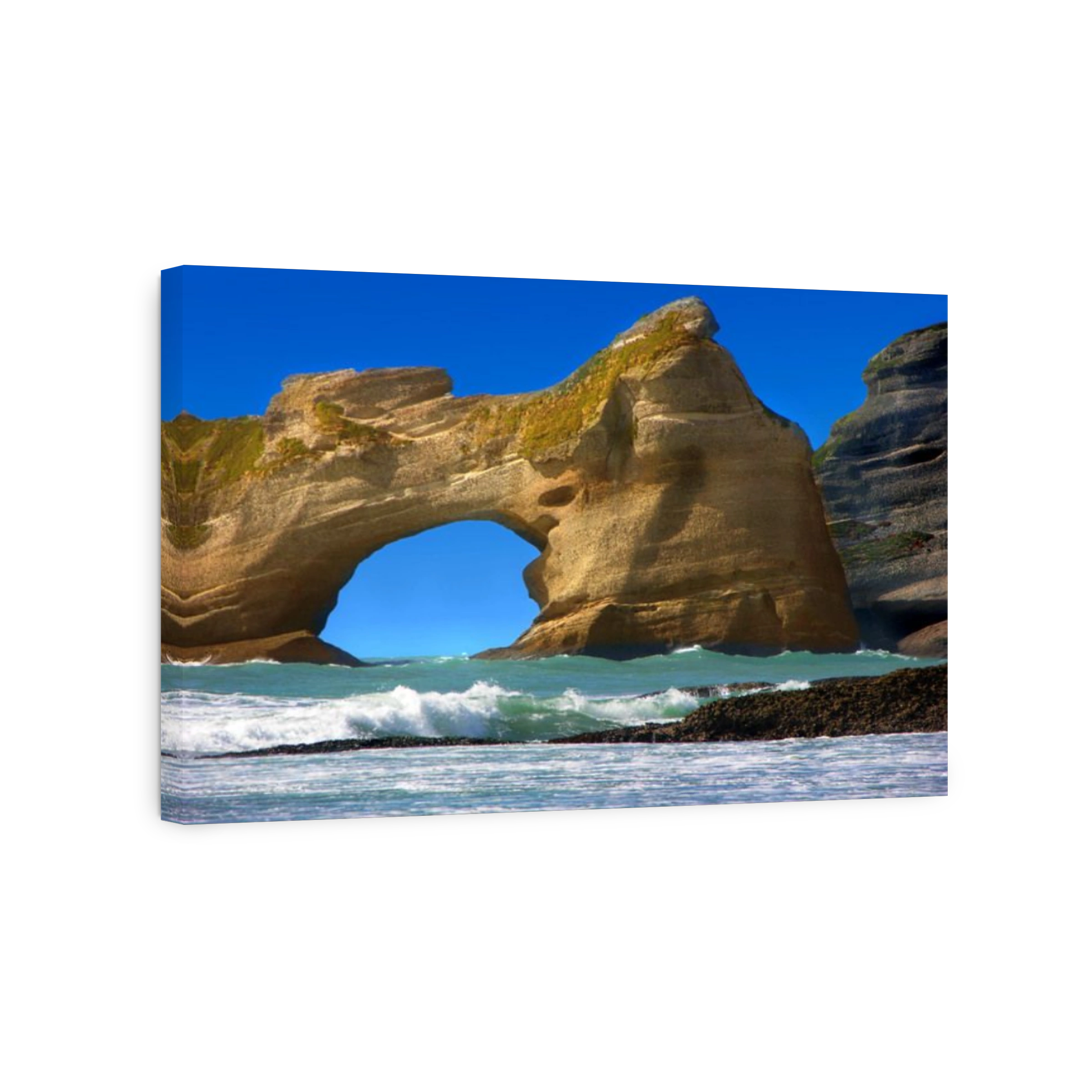 arch at Wharariki, New Zealand, Abel Tasman National Park
