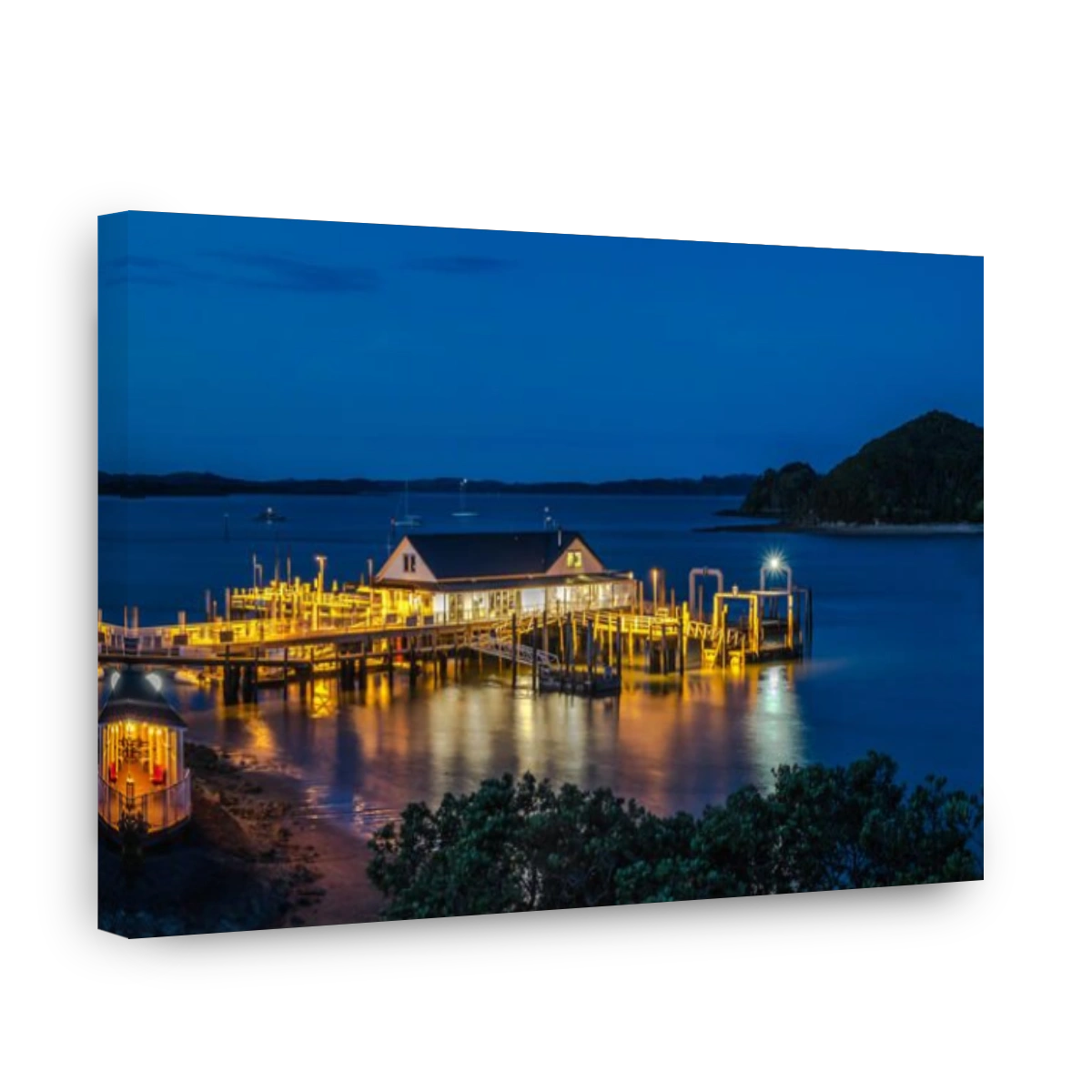 Paihia wharf in Bay of Islands, Far North District, Northland, New Zealand, NZ, at night