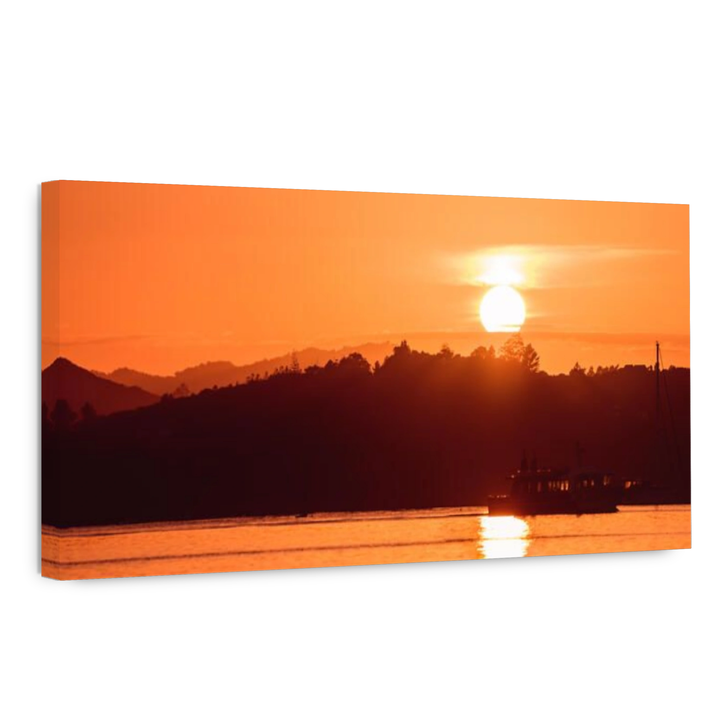 Sunrise in the Bay of Islands, New Zealand