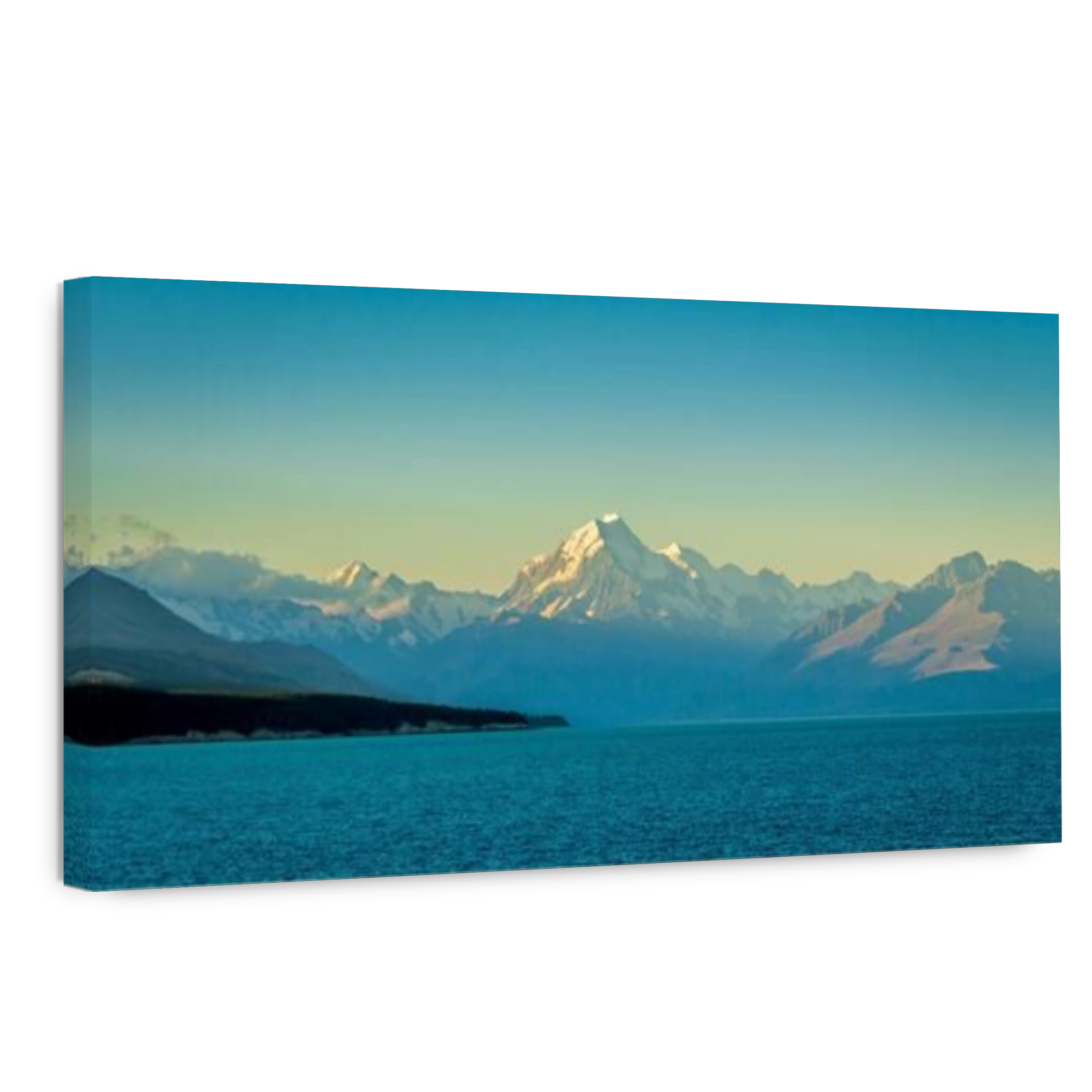 A view of Mount Cook at sunset from the shore at Lake Pukaki, Mackenzie Basin, South Island, New Zealand