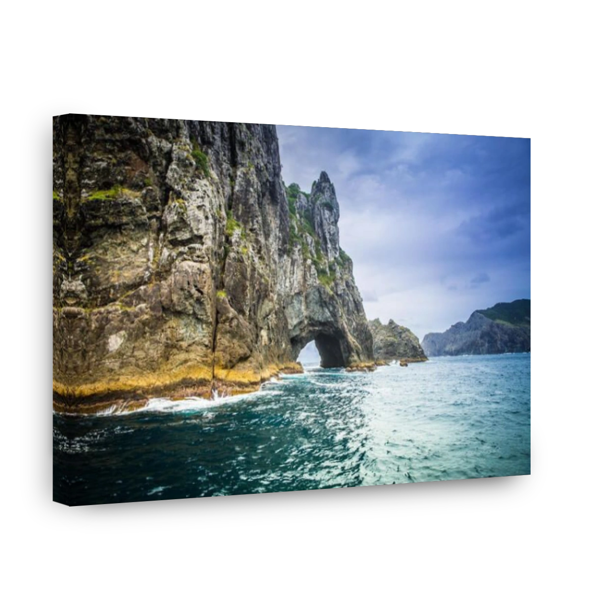 Hole in the rock, Bay of Islands, New Zealand