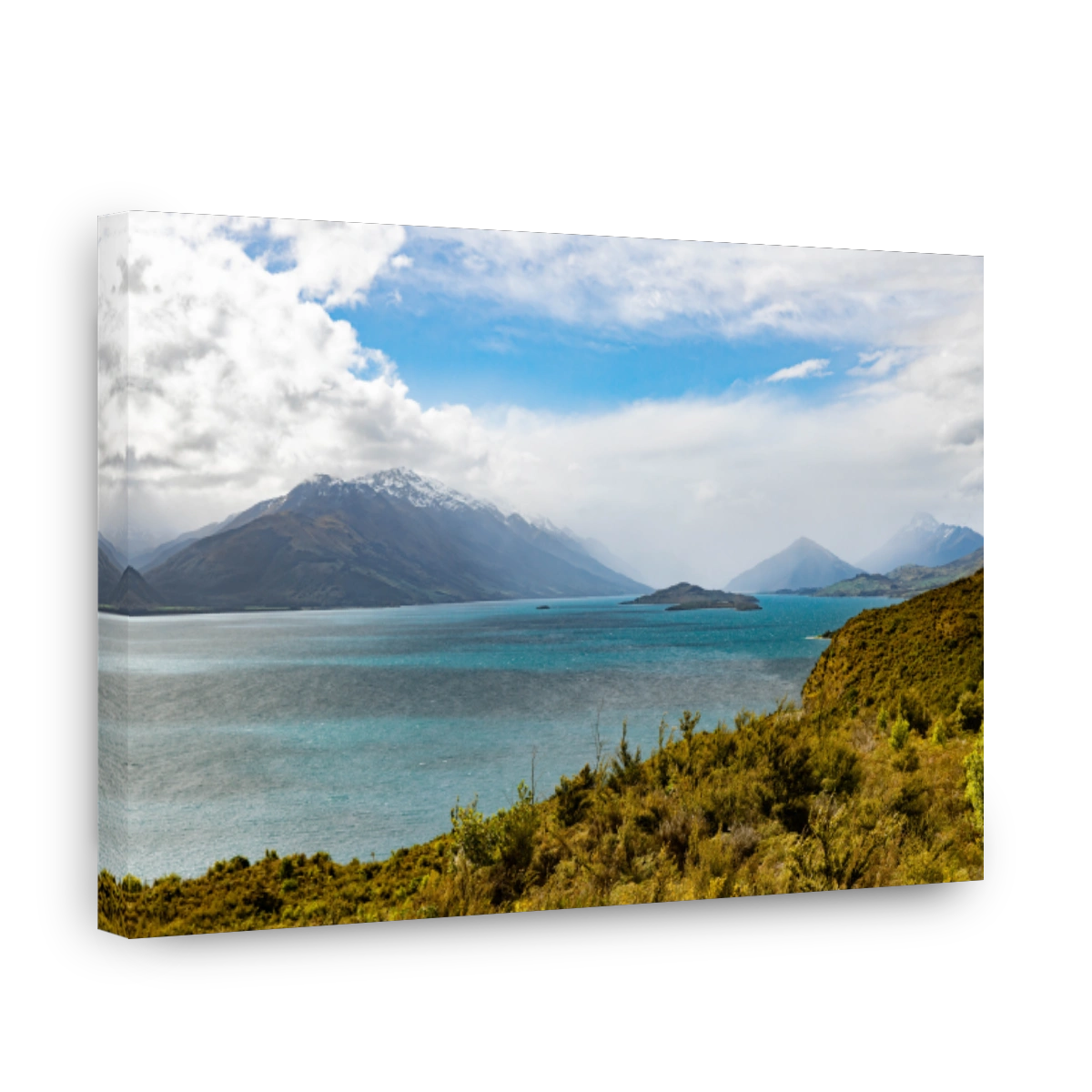 Tranquil Lake Wakatipu in Glenorchy, New Zealand