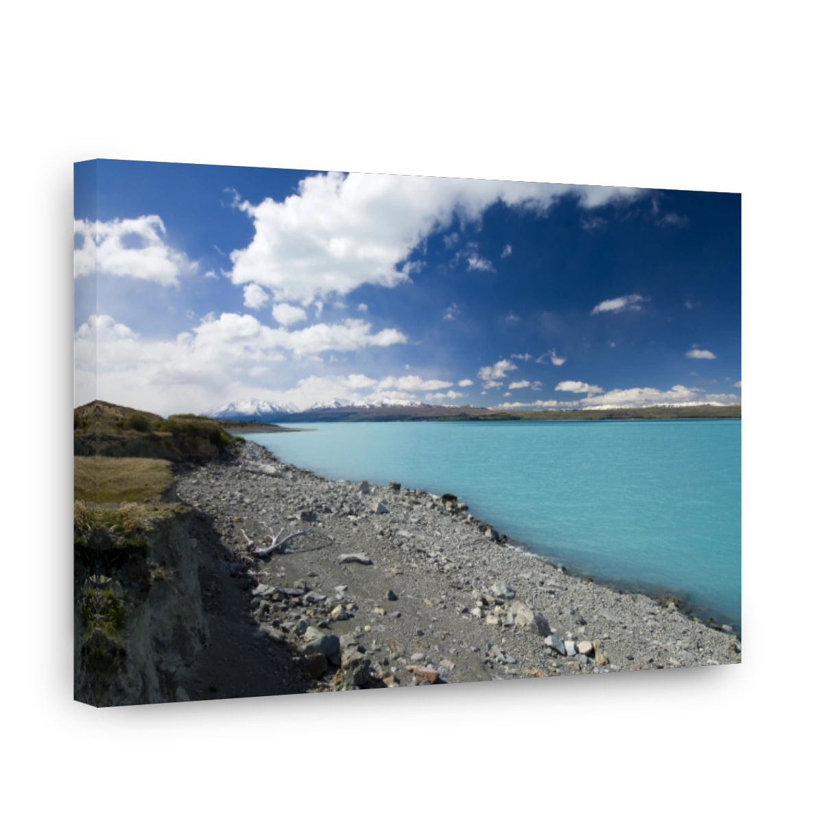 Serene Lake Pukaki Landscape in New Zealand
