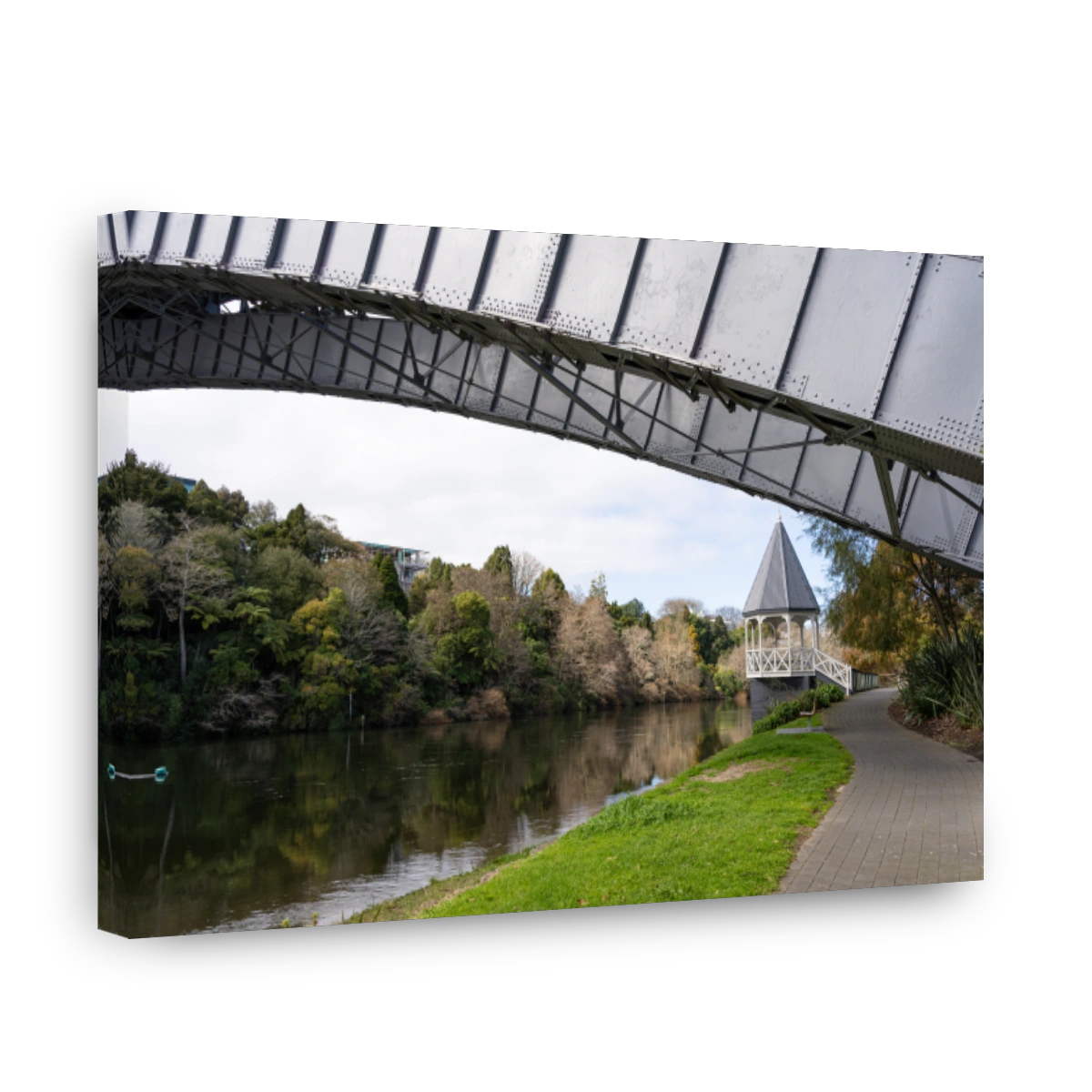 Victoria Bridge in Hamilton, New Zealand