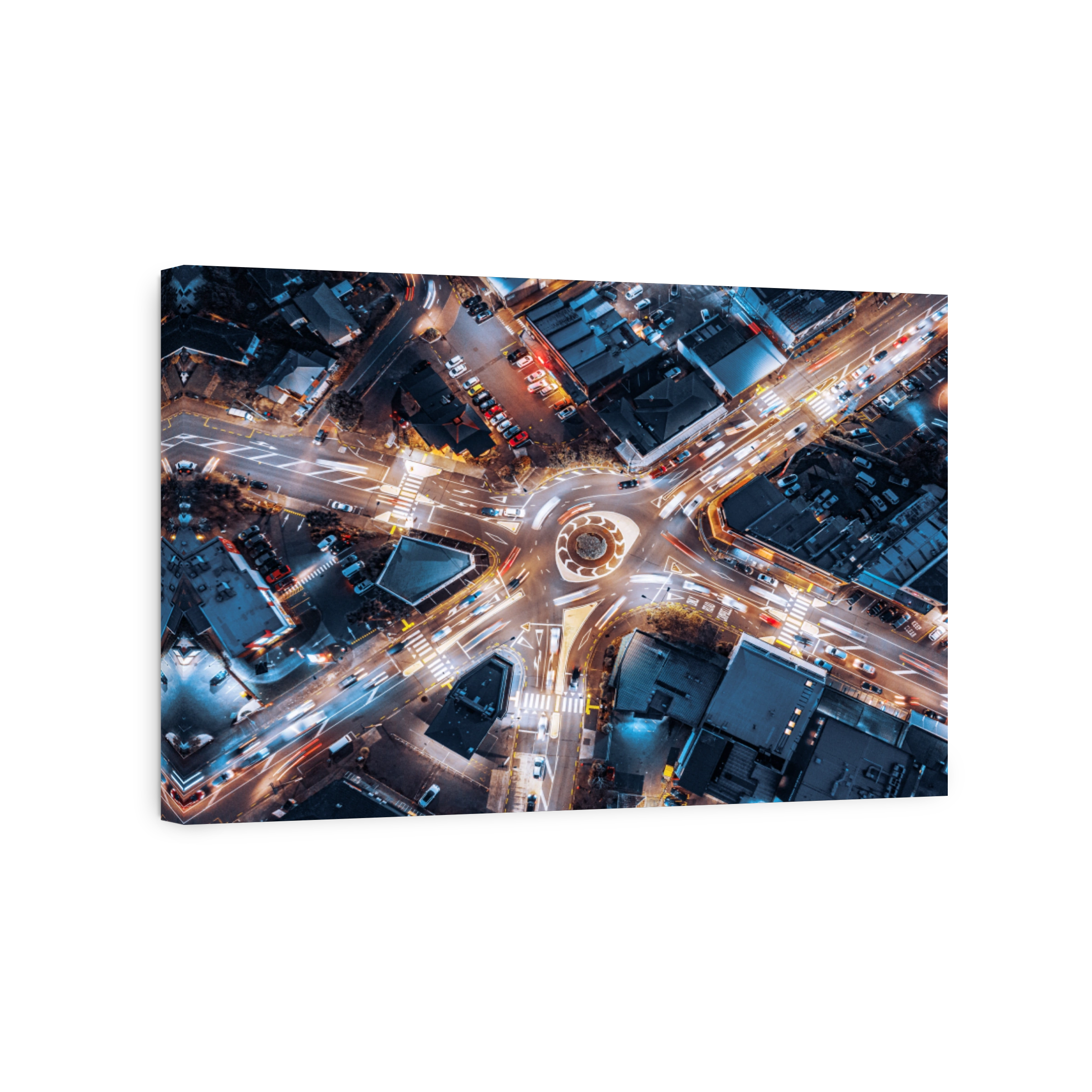 Dynamic roundabout traffic at night