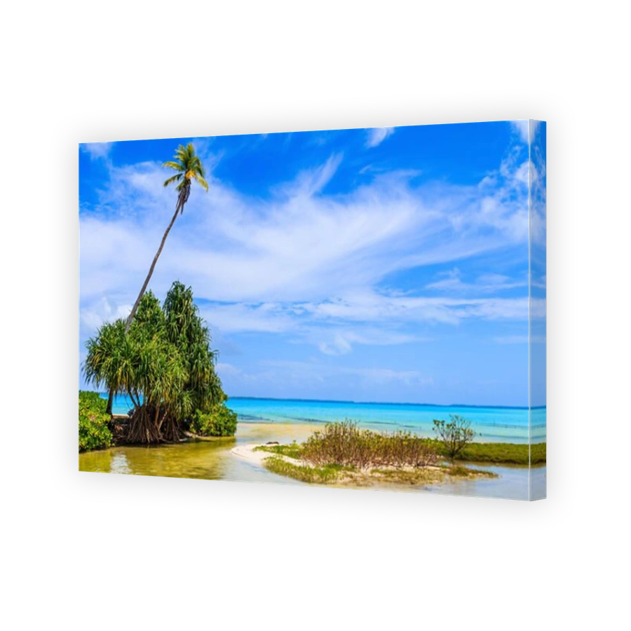 Tabuaeran, Fanning Island, Republic of Kiribati.Tabuaeran beach on the Fanning Island, Republic of Kiribati