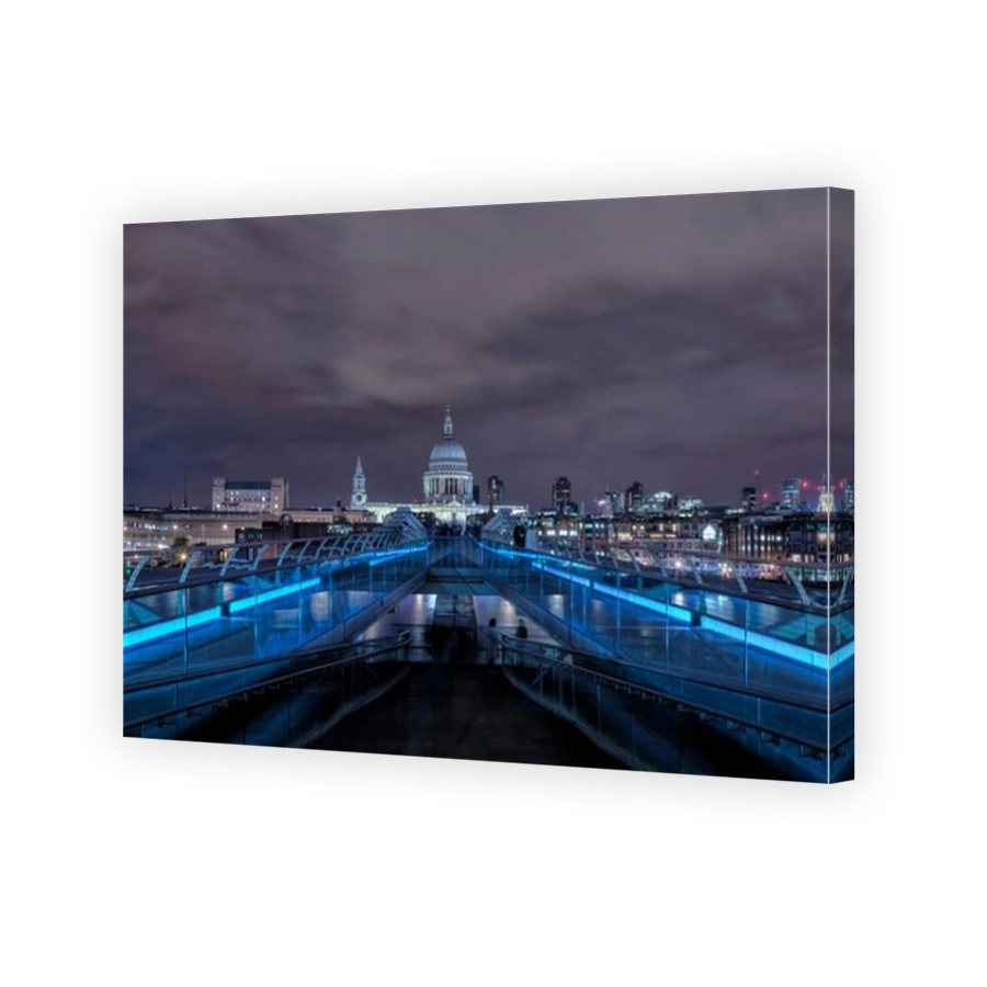 Millennium Bridge, St Paul's Cathedral, London, England, UK