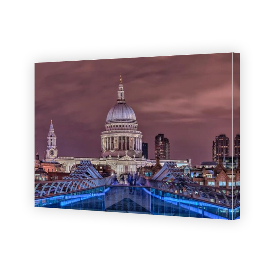 Millennium Bridge, St Paul's Cathedral, London, England, UK
