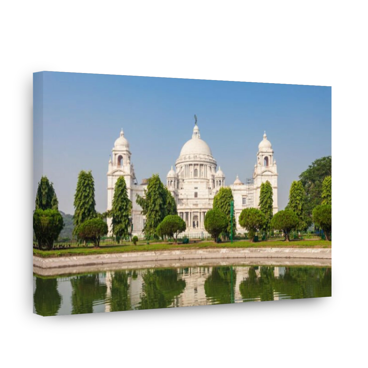 The Victoria Memorial is a large marble building in Kolkata, West Bengal, India, which was built between 1906 and 1921.