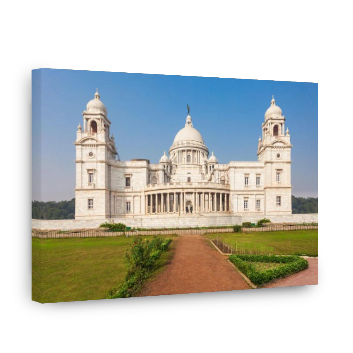 The Victoria Memorial is a large marble building in Kolkata, West Bengal, India, which was built between 1906 and 1921.