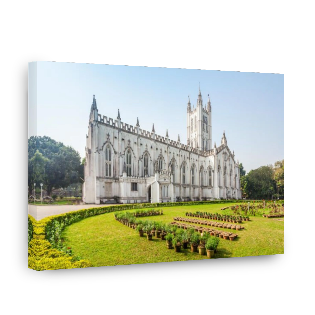 St Pauls Cathedral is a Anglican cathedral in Kolkata, West Bengal, India.