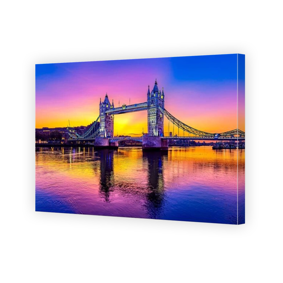 Tower Bridge, London. An iconic London landmark and one of Britain's best loved historic sites