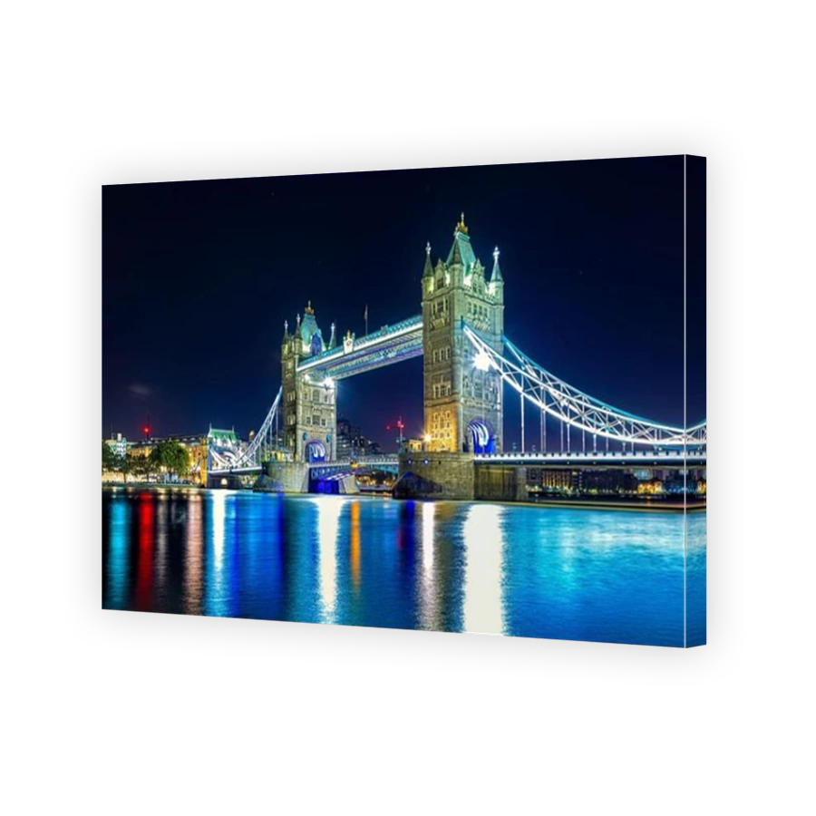 Tower Bridge, London. An iconic London landmark and one of Britain's best loved historic sites