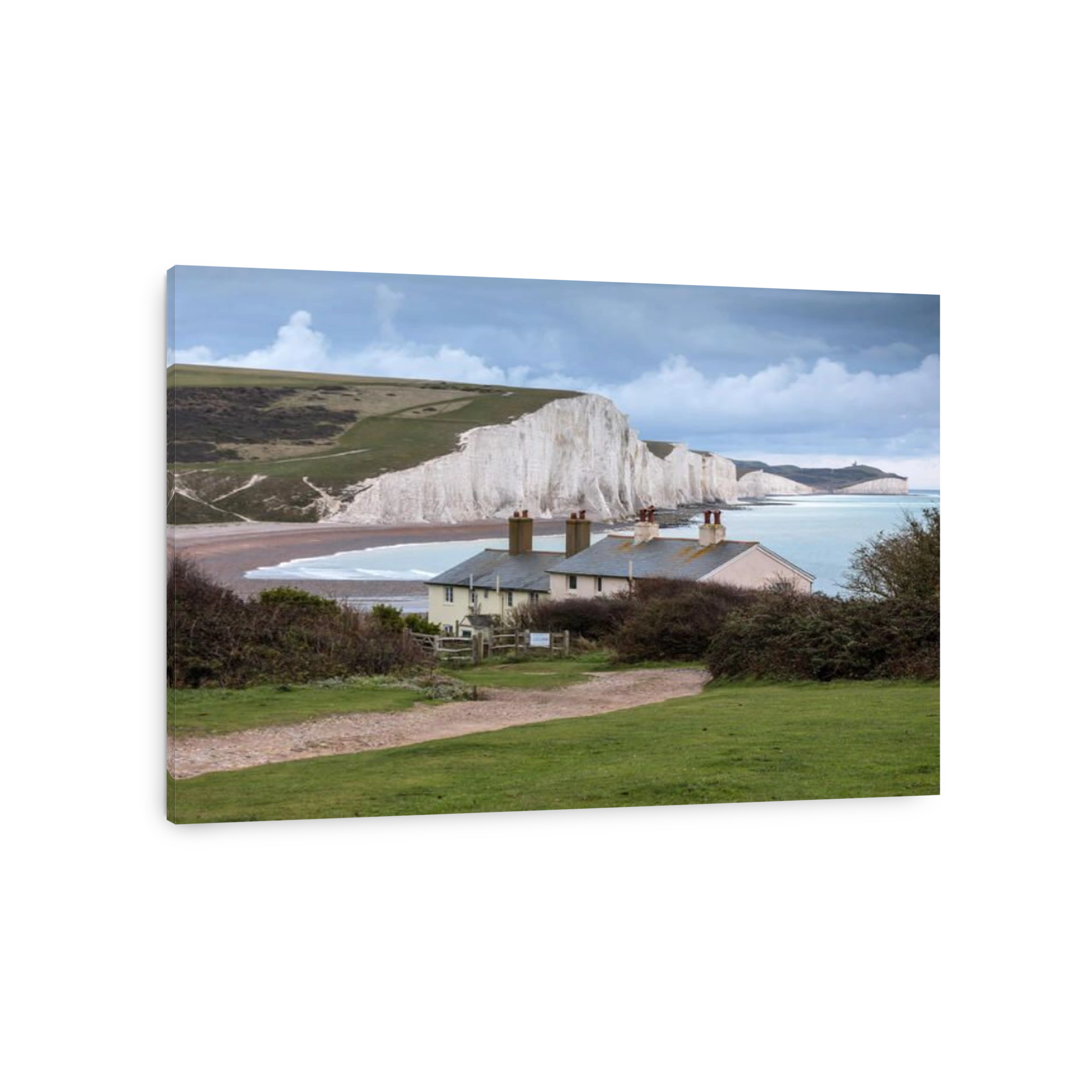 Seven Sisters chalk cliffs and Coastguard Cottages, Cuckmere Haven, Seaford Head Nature Reserve, Seaford, East Sussex, England, UK