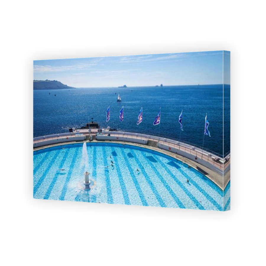 England, Devon, Plymouth, Plymouth Hoe, The Tinside Lido
