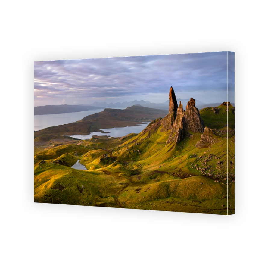 Old Man of Storr sunrise, Isle of Skye, Scotland, UK.