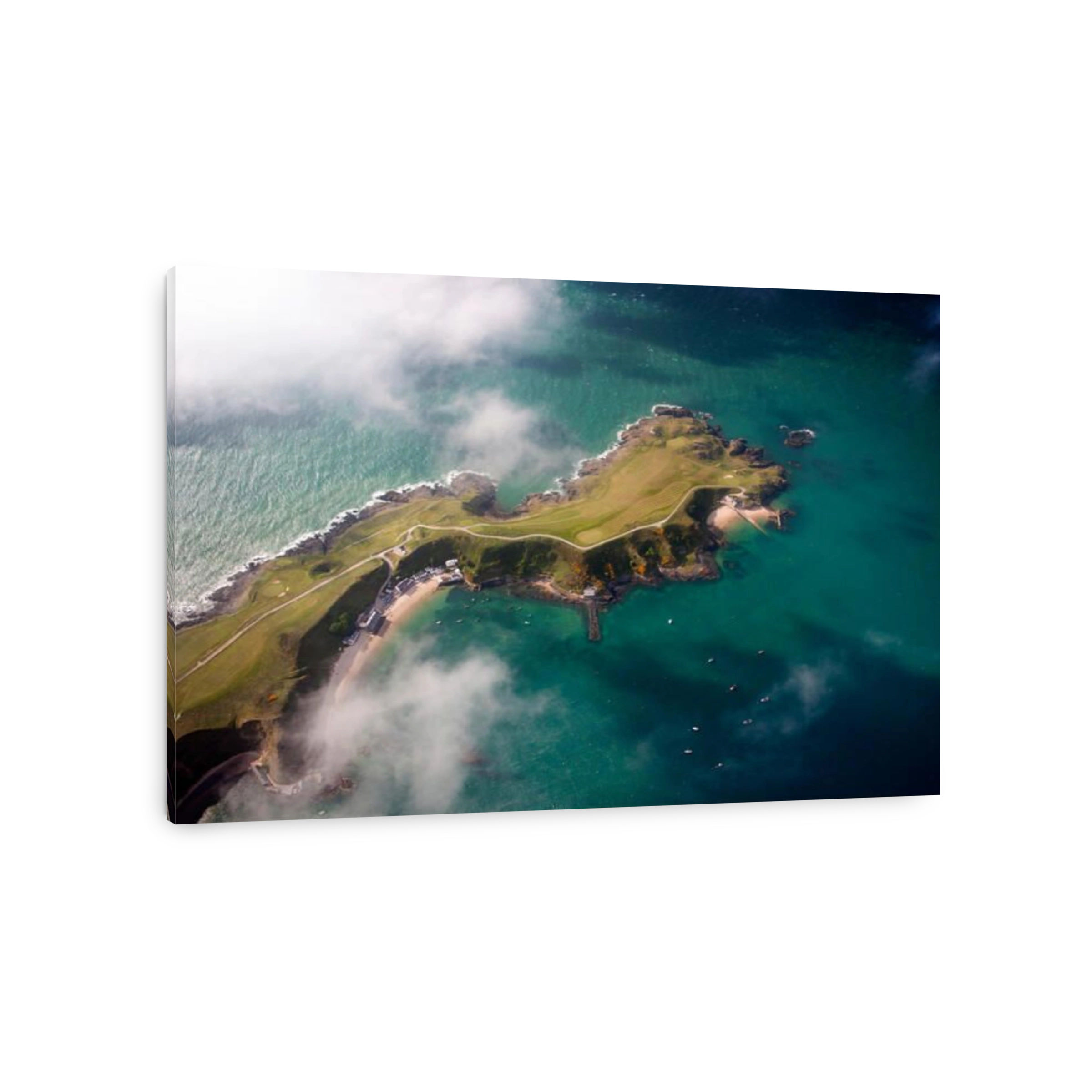 Porth Dinllaen Porthdinllaen Aerial view of village, beach, harbour and part of golf course Llŷn Peninsula Gwynedd Wales UK