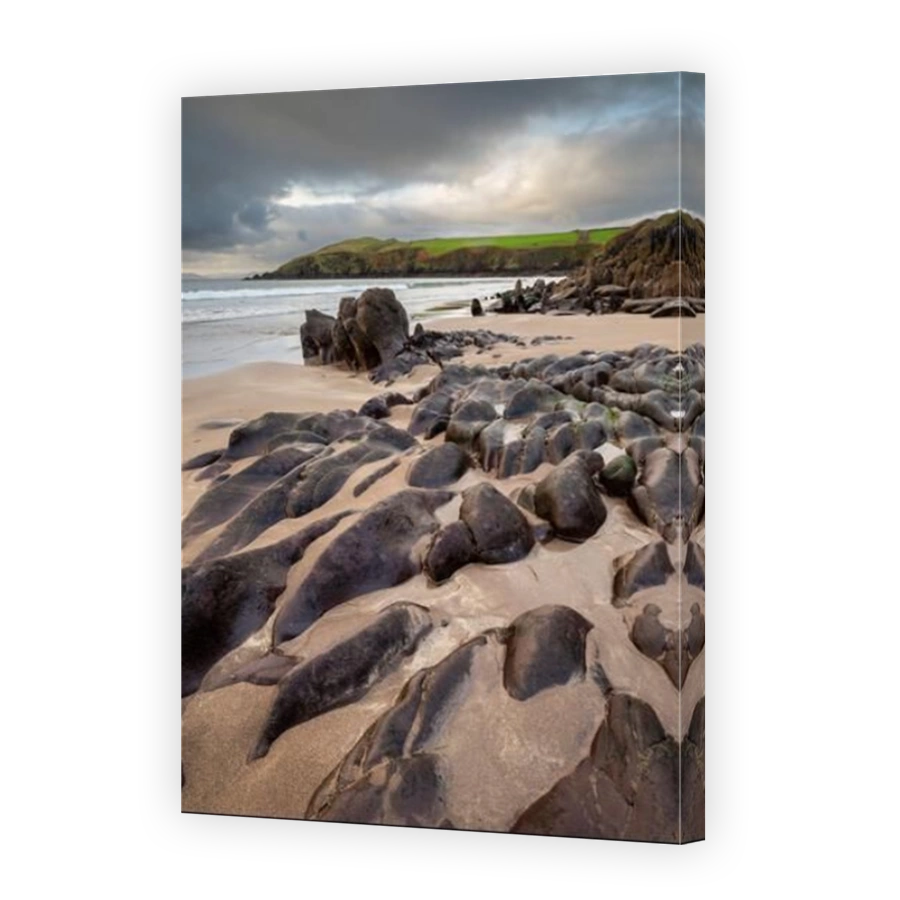 Rock formations on Doonshean Bay Beach, Dingle Peninsula, County Kerry, Munster, Republic of Ireland