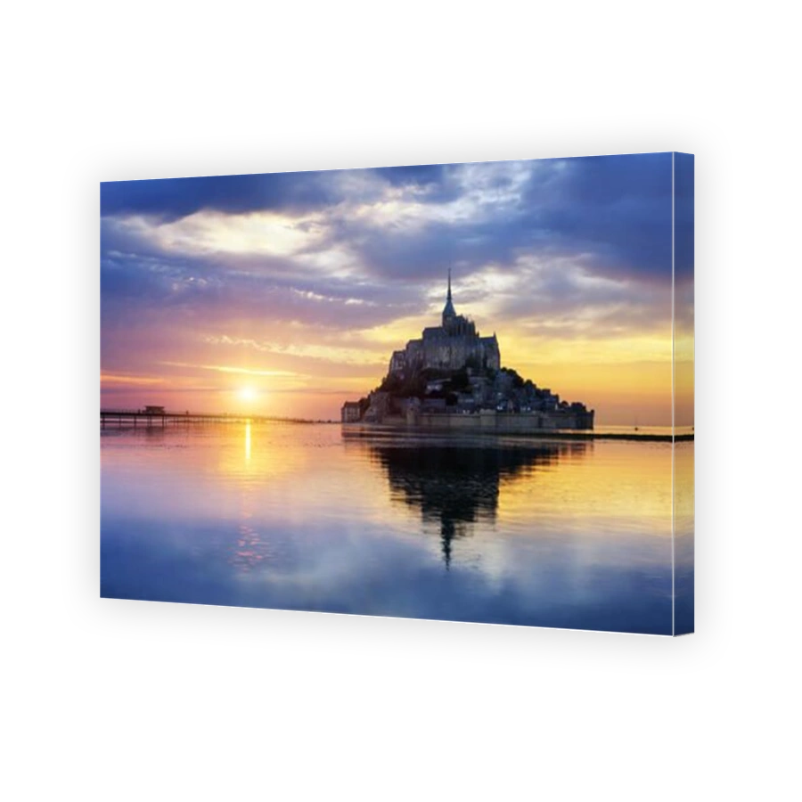 Le Mont-Saint-Michel at sunset, Normandie, Bretagne, France, Europe