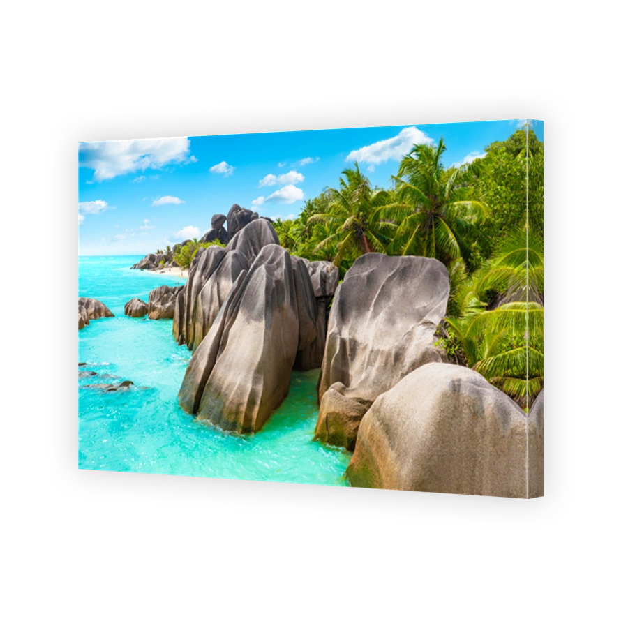 Anse Source D'Argent - the most beautiful beach of Seychelles. La Digue Island, Seychelles
