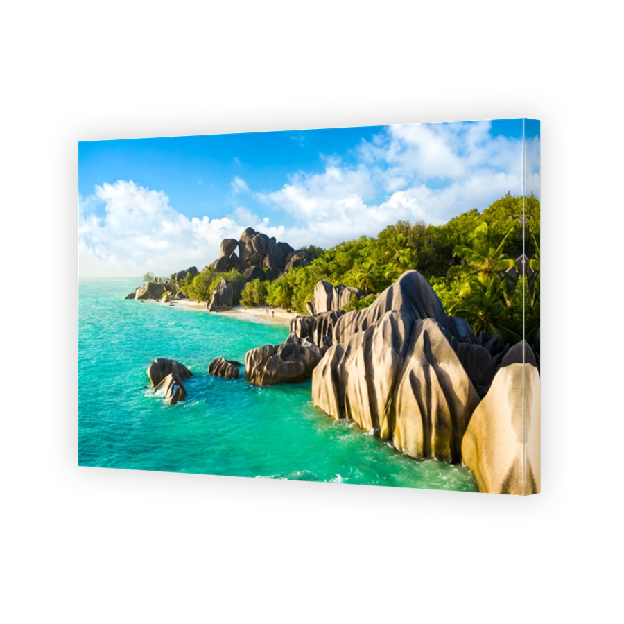 Anse Source D'Argent - the most beautiful beach of Seychelles. La Digue Island, Seychelles