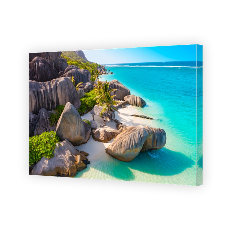 Anse Source D'Argent - the most beautiful beach of Seychelles. La Digue Island, Seychelles