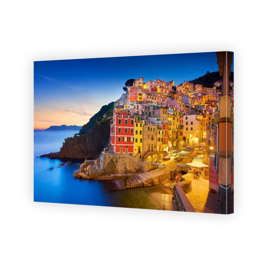 Riomaggiore at evening dusk, Cinque Terre, Liguria, Italy