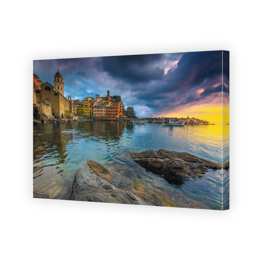 Fabulous harbor of Vernazza village at sunset, Cinque Terre, Italy