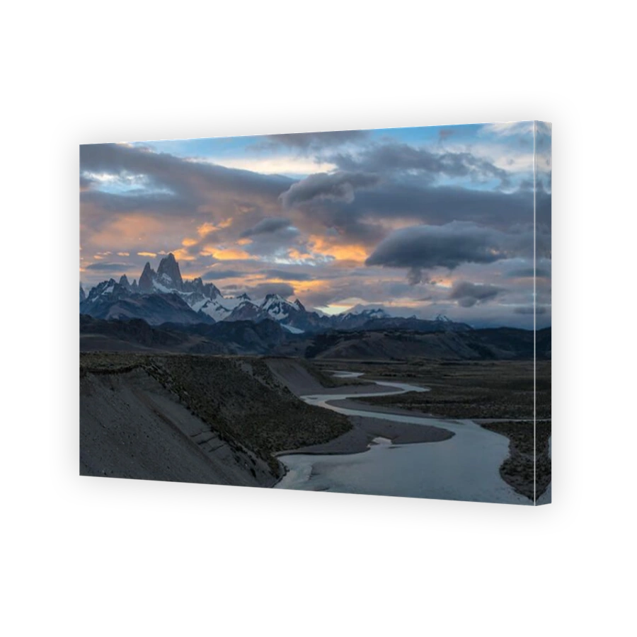South America, Argentina, Patagonia. Los Glaciares, National Park, Fitz Roy,