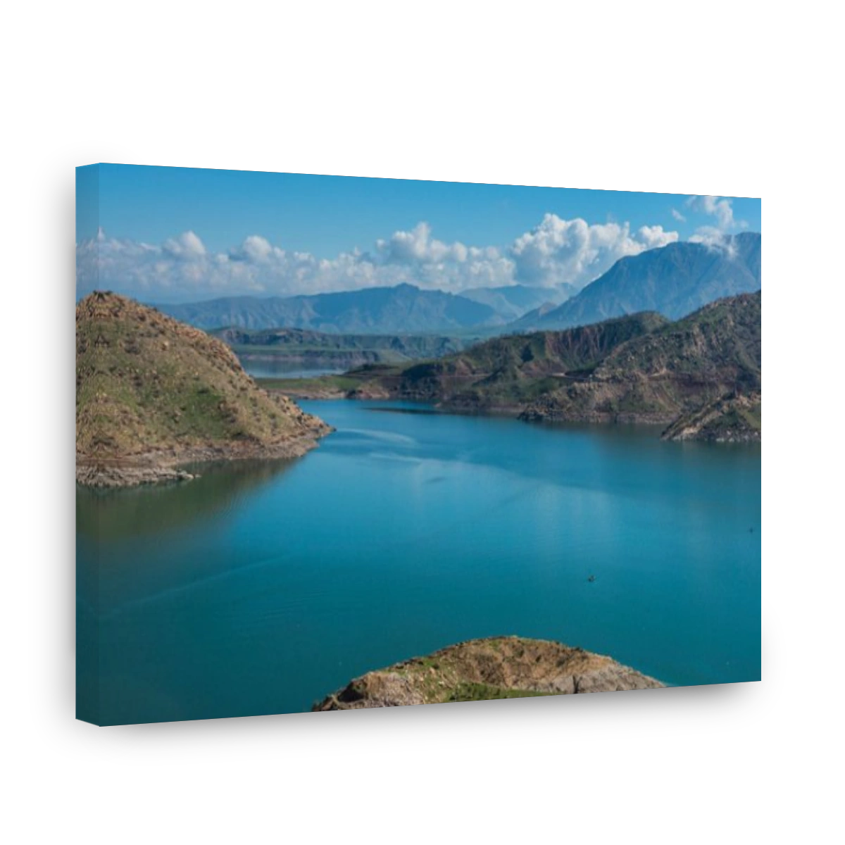 Darbandikhan artificial lake on the border of Iran, Iraq Kurdistan, Iraq, Middle East