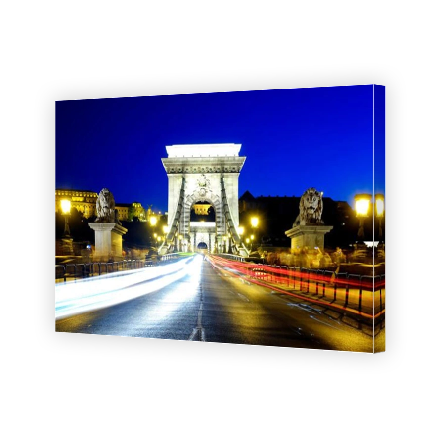 Szechenyi Chain Bridge, Budapest, Hungary