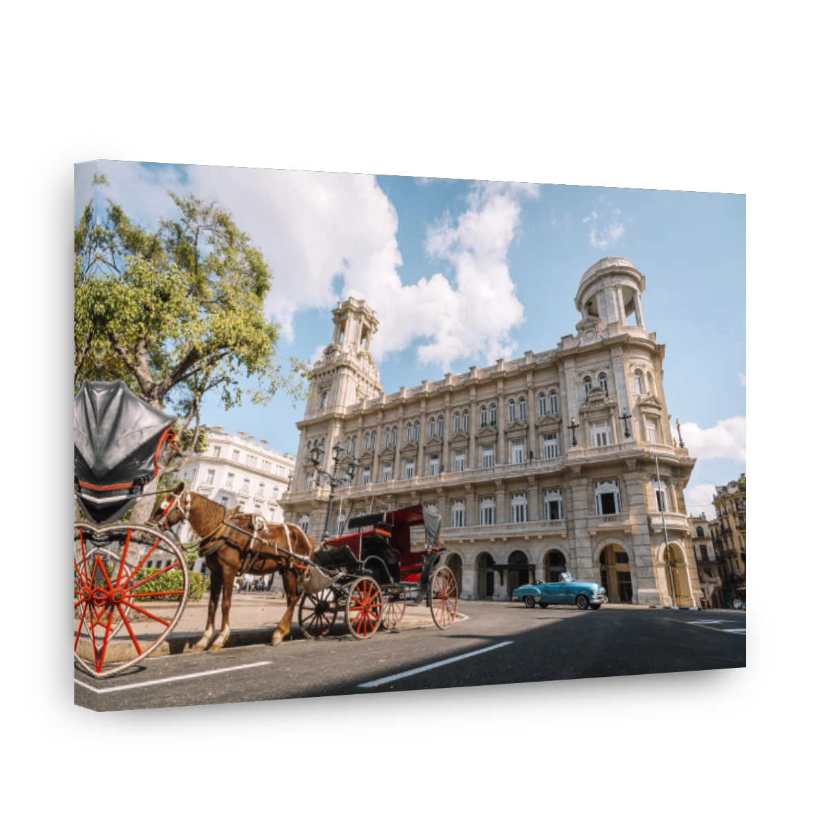 Traditional transportation with horse and carriage in Havana