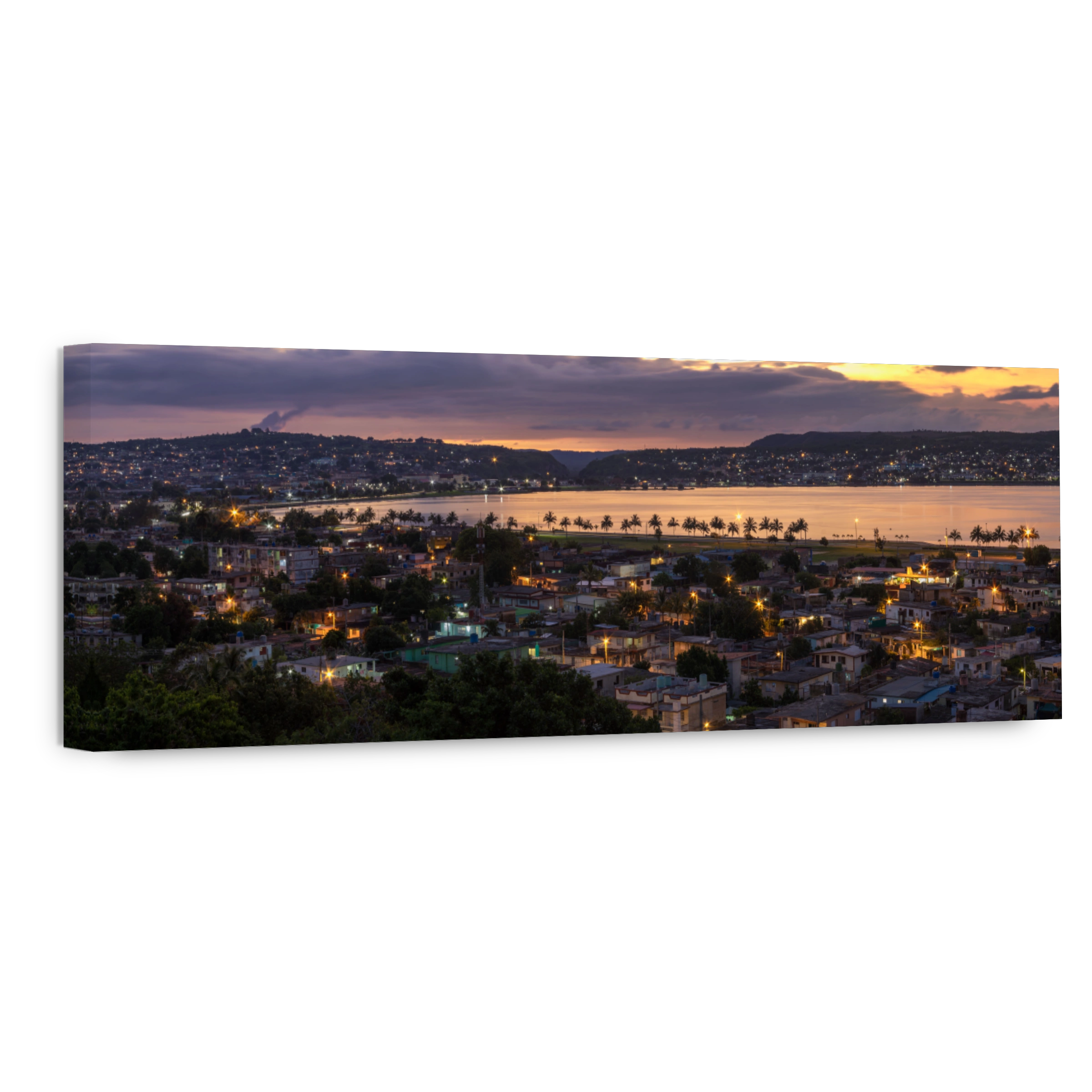 Scenic sunset view over the sea in Matanzas, Cuba