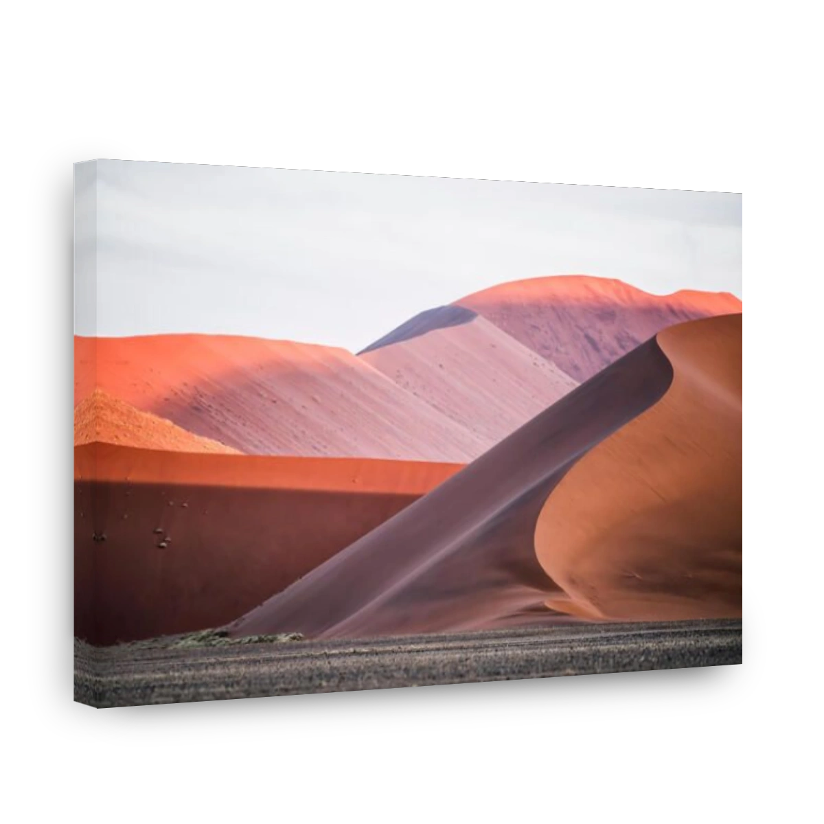 Red sand dunes of Sossusvlei.