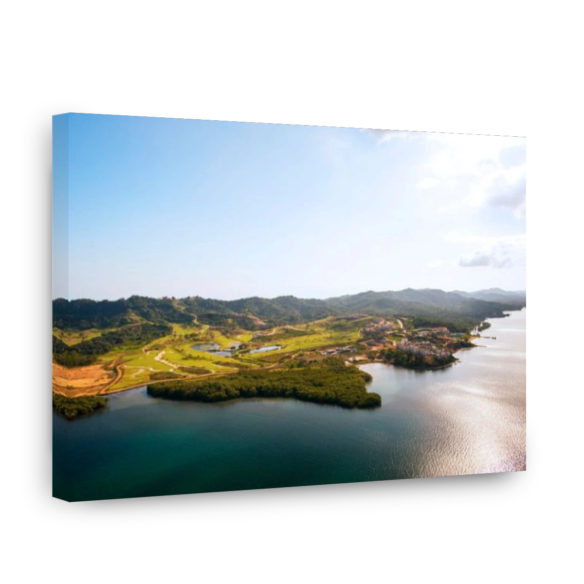 Pristine Bay Resort and Black Pearl Golf course on the island of Roatan, Honduras